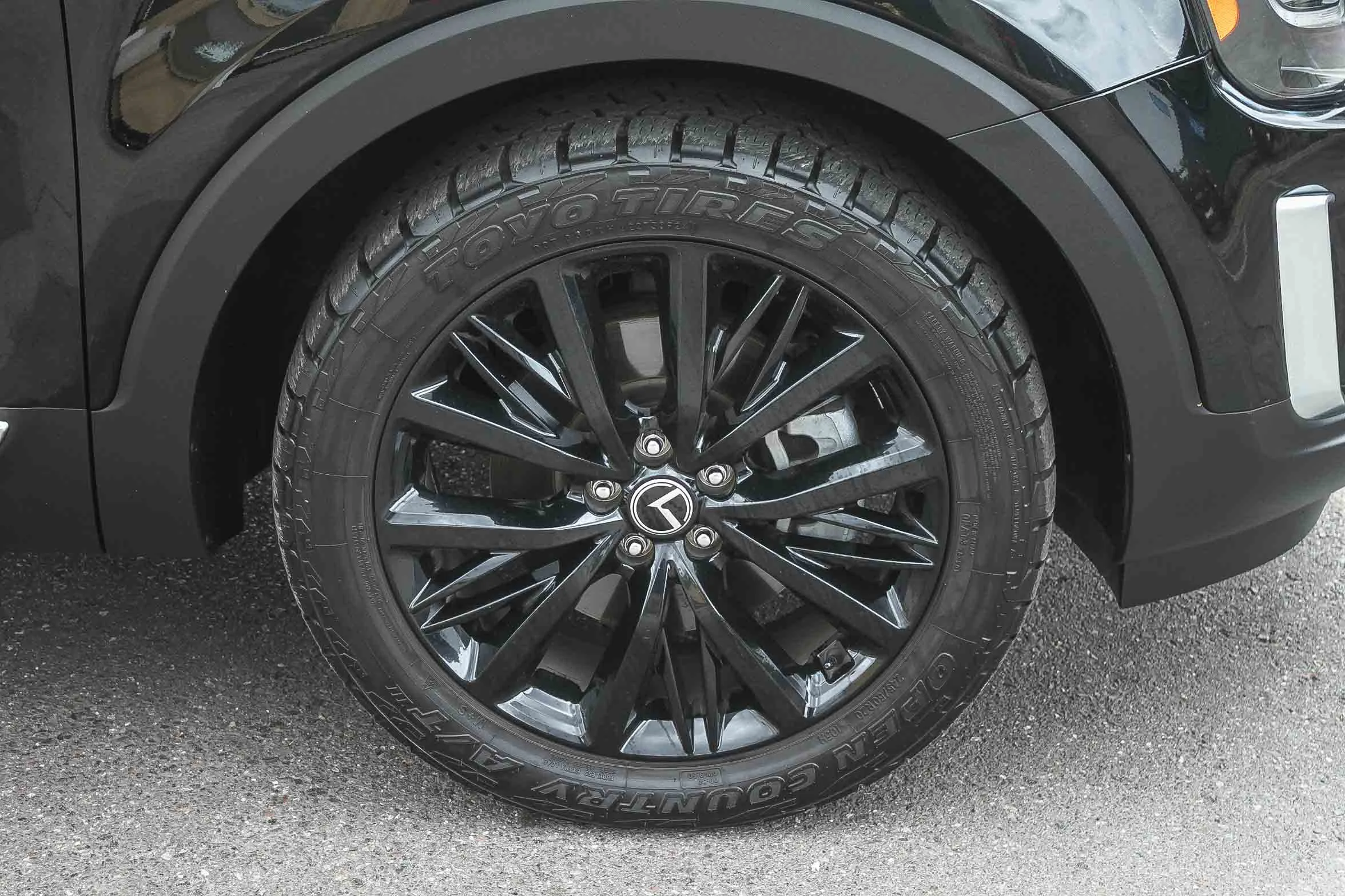 Used 2020 Ebony Black Kia SX image 14