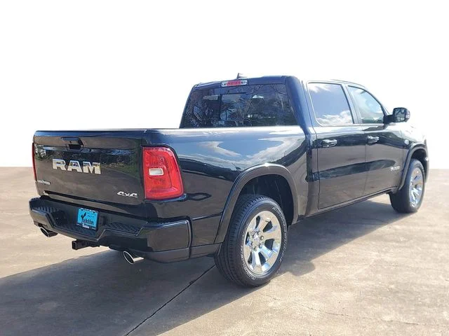 New 2026 Diamond Black Crystal Pearl-Coat Exterior Paint RAM Big Horn/Lone Star image 4