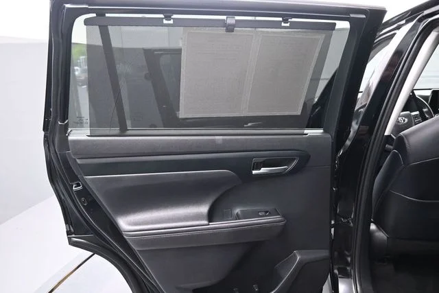 Used 2021 Black Toyota XLE image 12