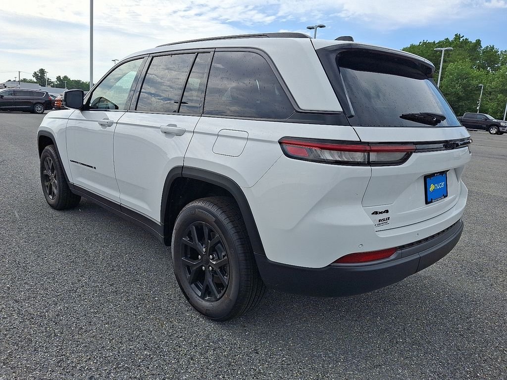 New 2026 Bright White Clearcoat Jeep Altitude image 3