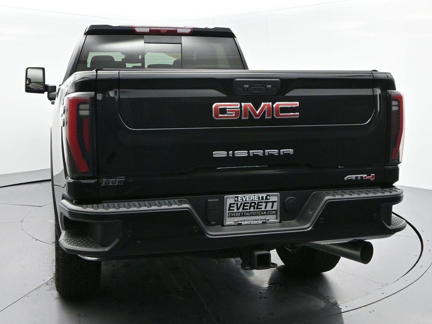 Used 2025 Onyx Black GMC AT4 image 6