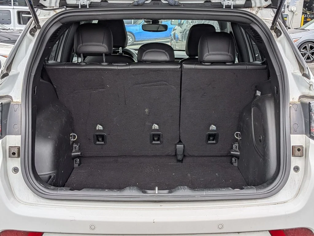Used 2023 White Jeep Limited image 7