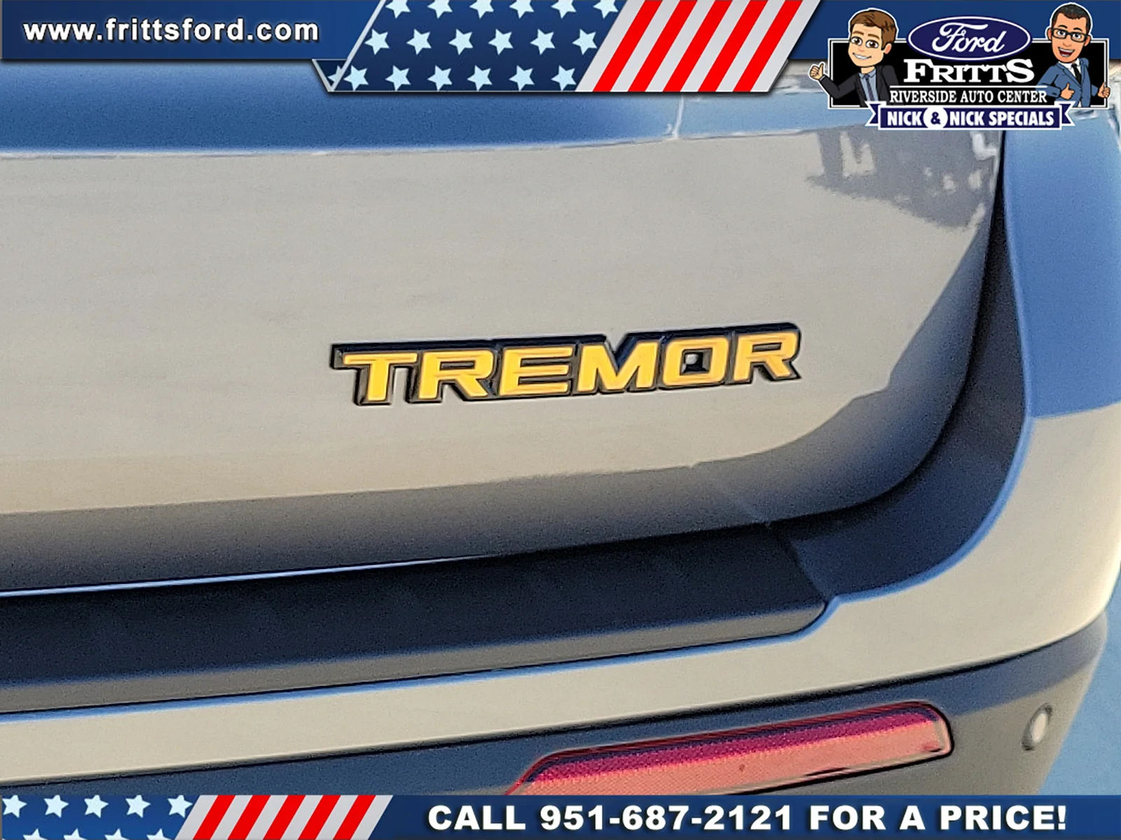 New 2026 Carbonized Gray Metallic Ford Tremor® image 24