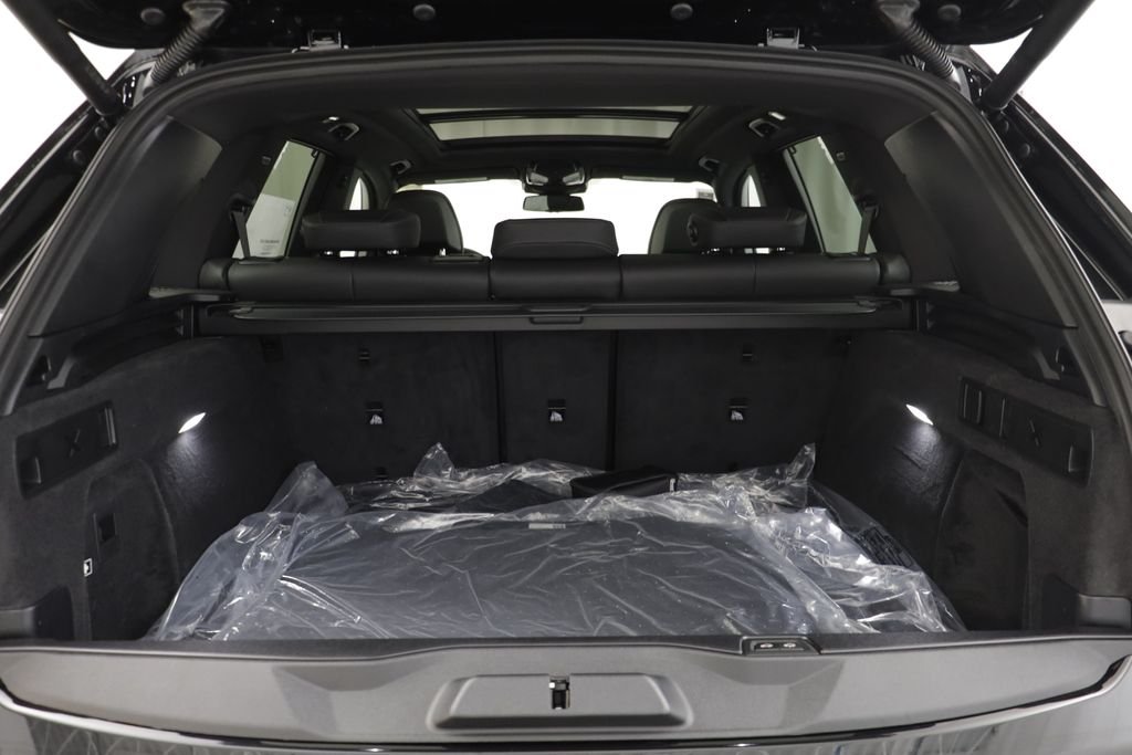New 2026 Black Sapphire Metallic BMW xDrive50e image 19