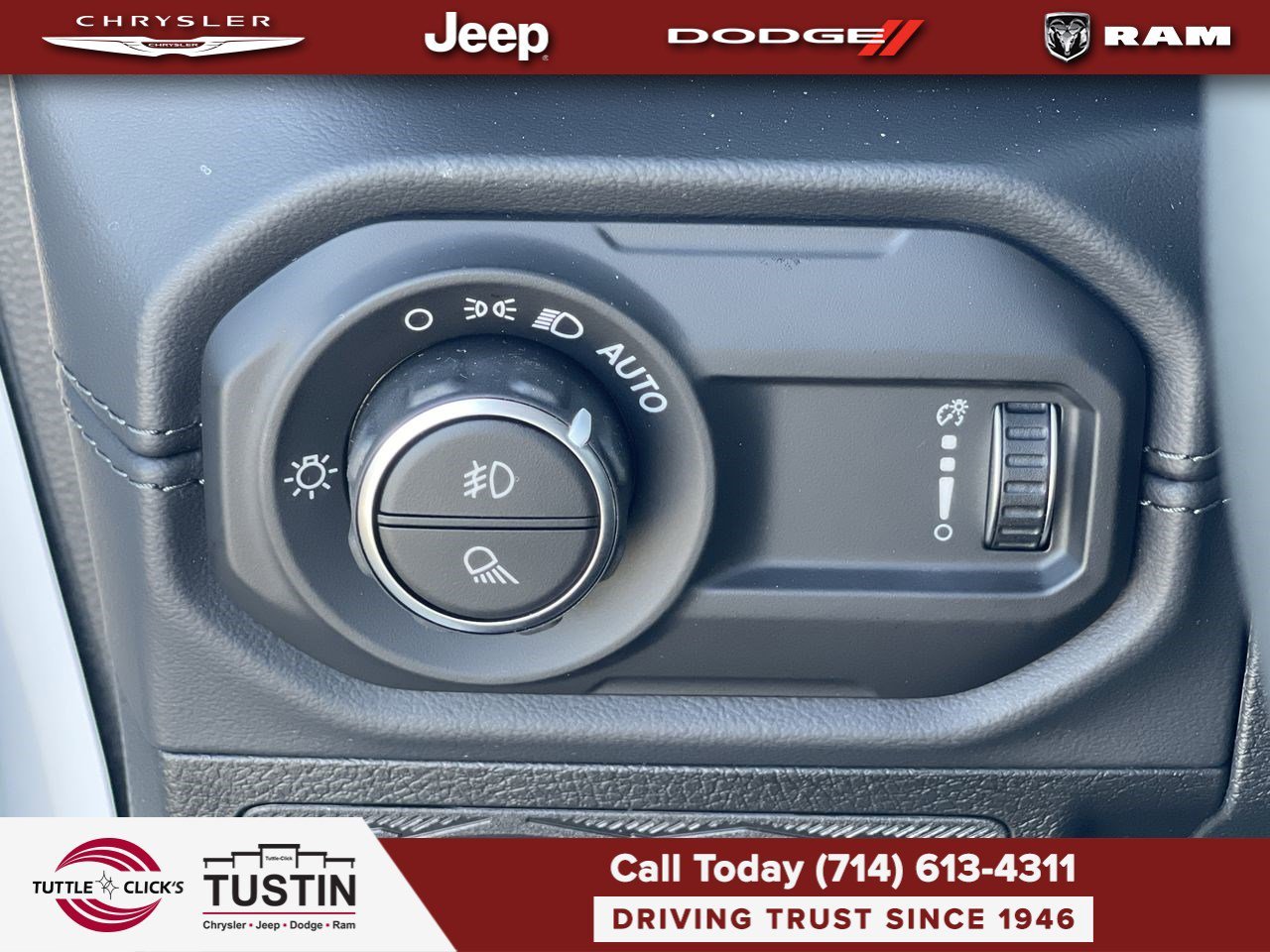 New 2026 Bright White Clearcoat Jeep Mojave image 23