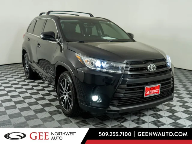 2017 Toyota Highlander SE