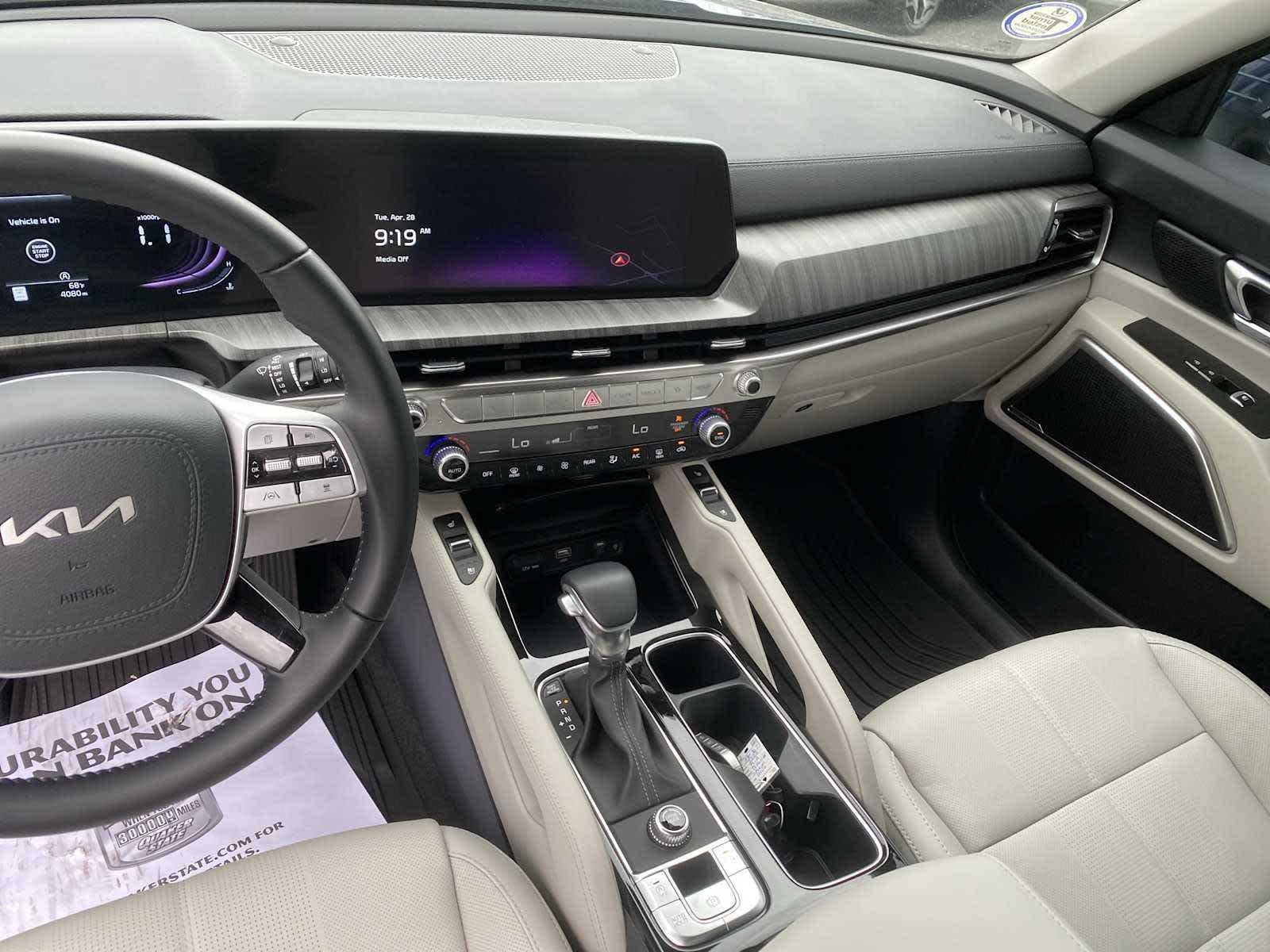 2025 Kia Telluride EX - Photo 13