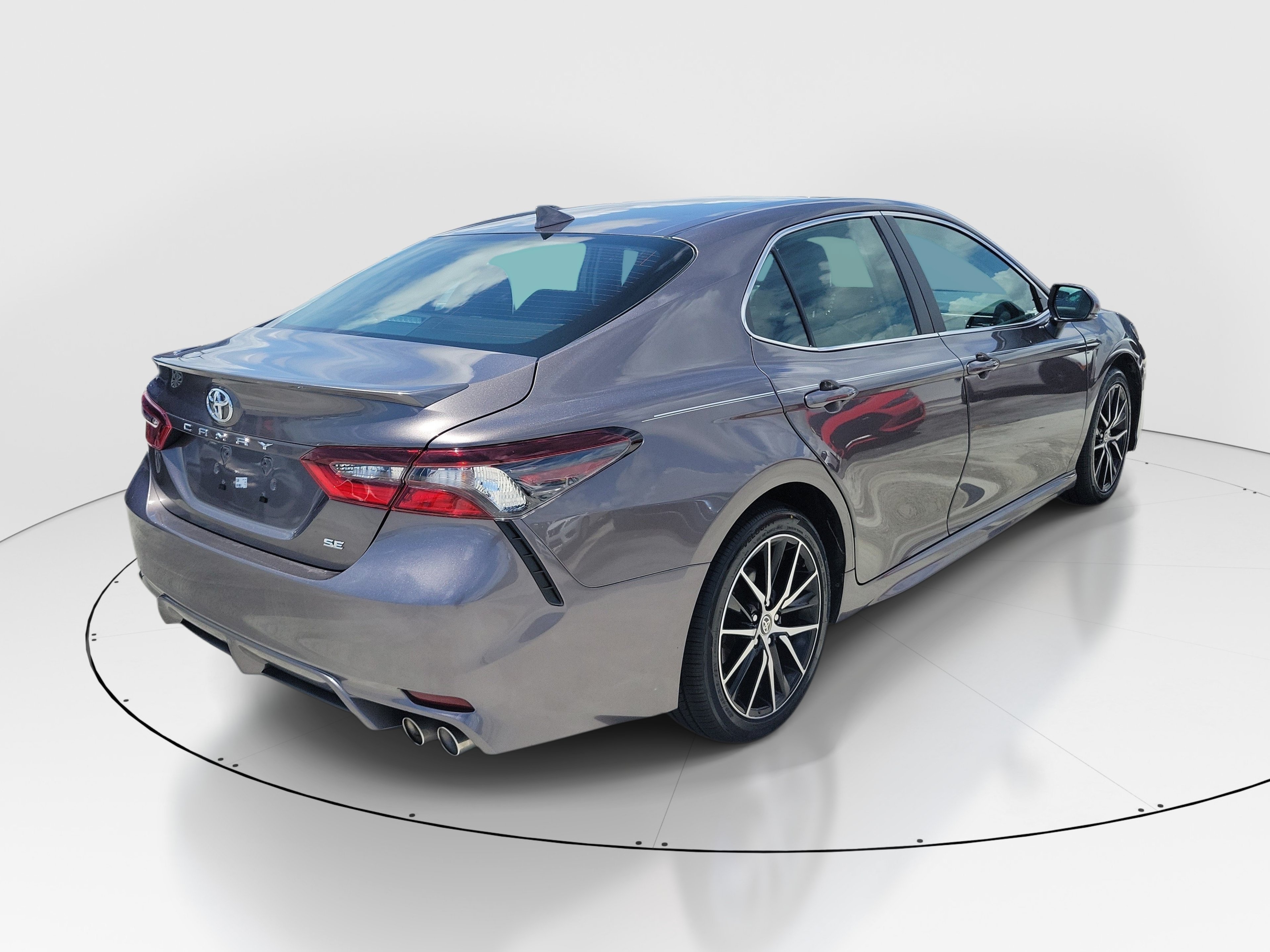 Used 2024 Predawn Gray Mica Toyota SE image 6
