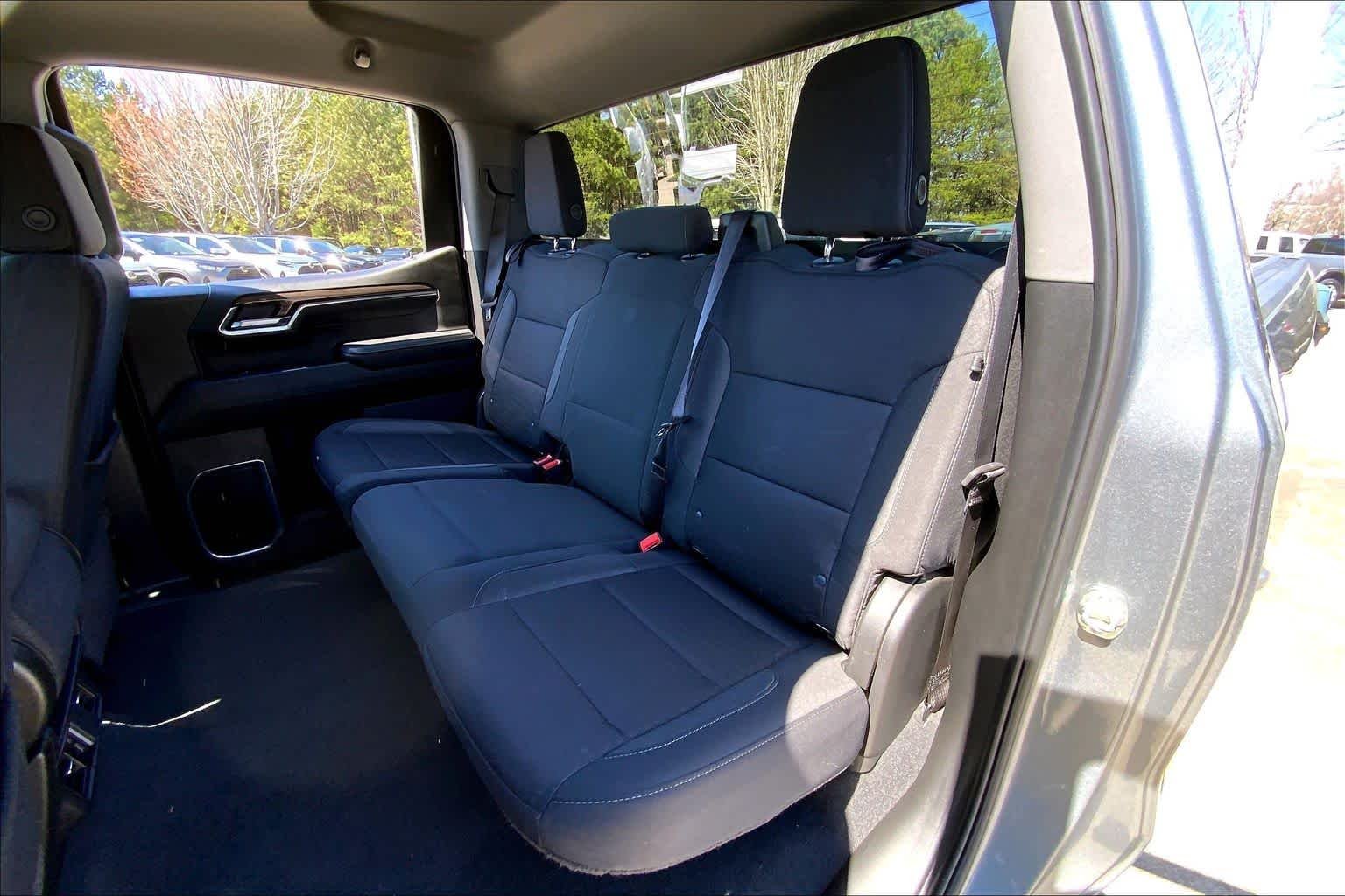 Used 2025 Sterling Gray Metallic Chevrolet LT image 35