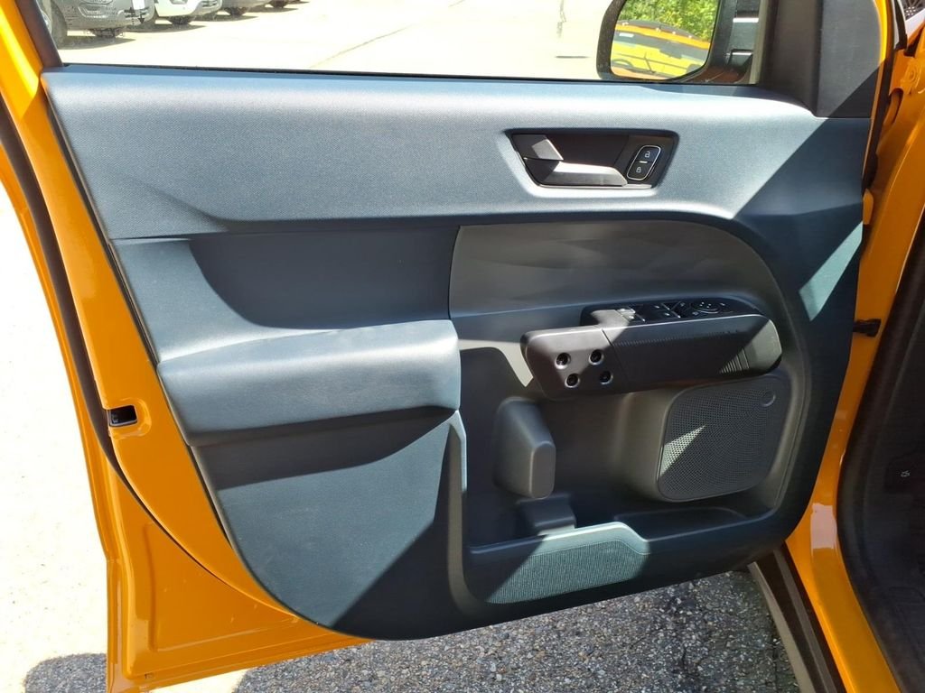 New 2026 Orange Fury Metallic Tri-Coat Ford XLT image 17