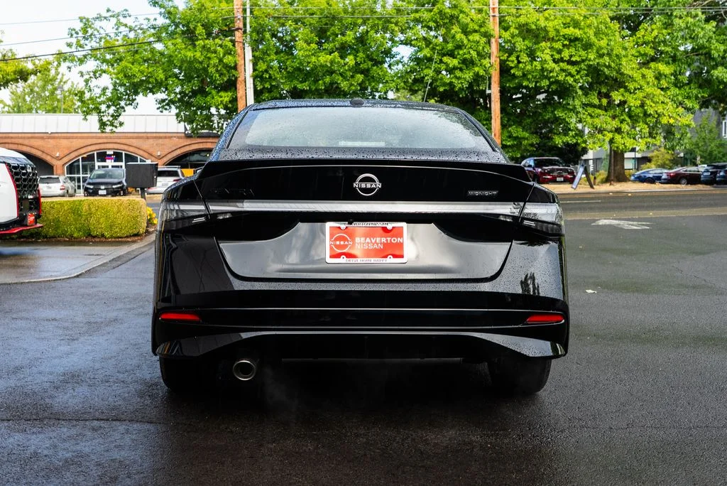 New 2027 Super Black Nissan SR Midnight Edition image 5