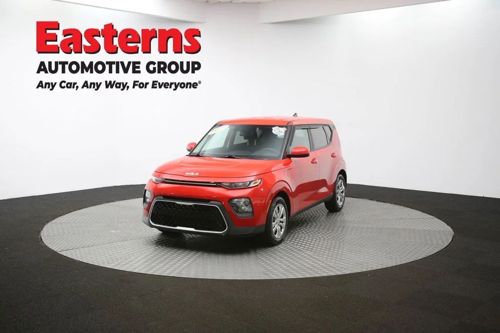 Used 2022 Red Kia LX image 52