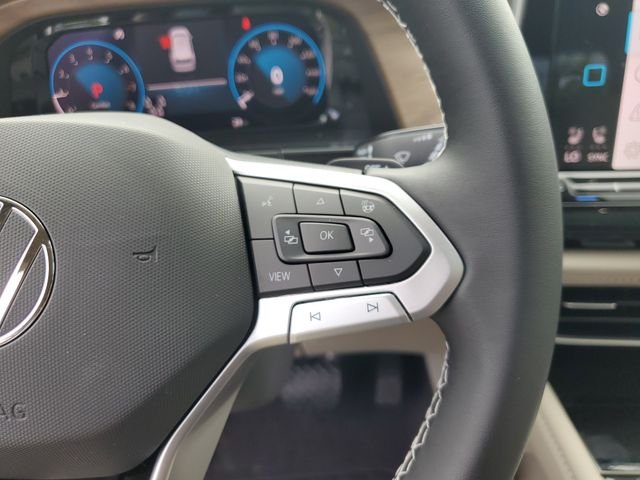 New 2026 Black Volkswagen 2.0T SE w/Technology image 27