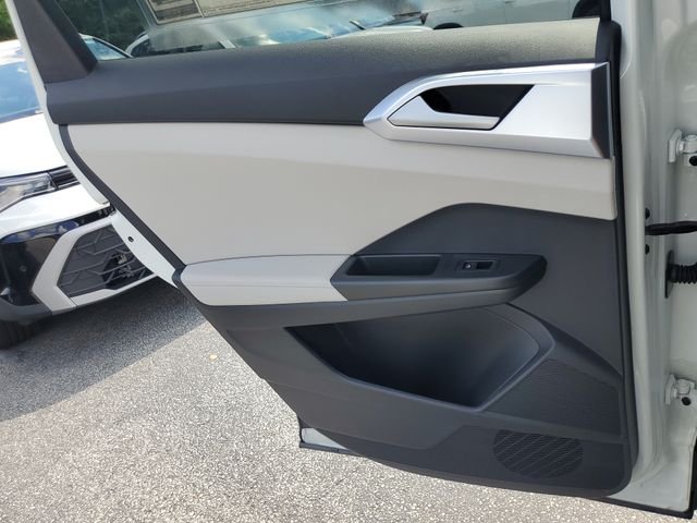 New 2026 White Volkswagen 1.5T SE image 19