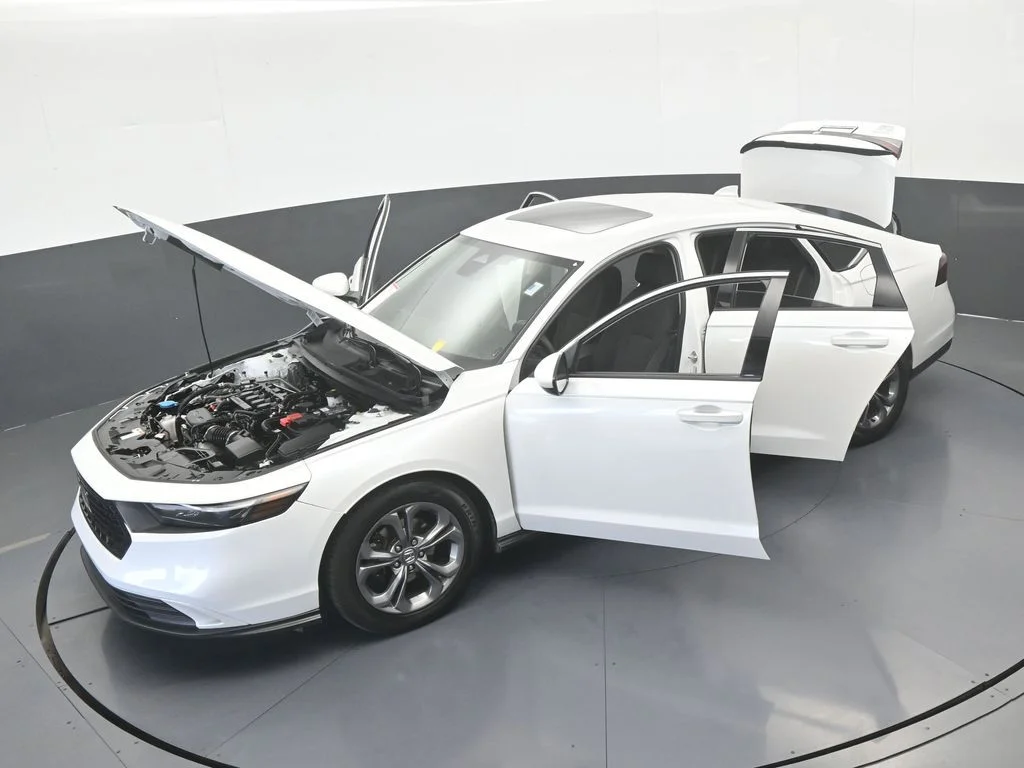 Used 2024 White Honda EX image 62