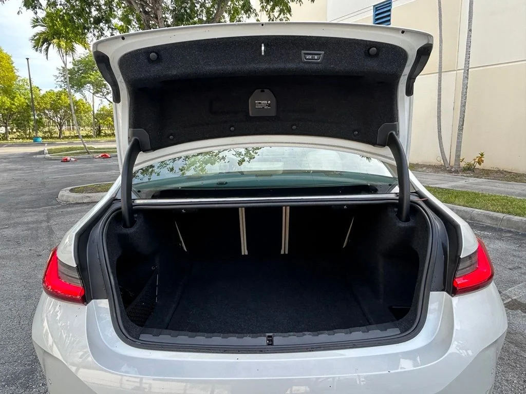 Used 2025 White BMW 330i image 37