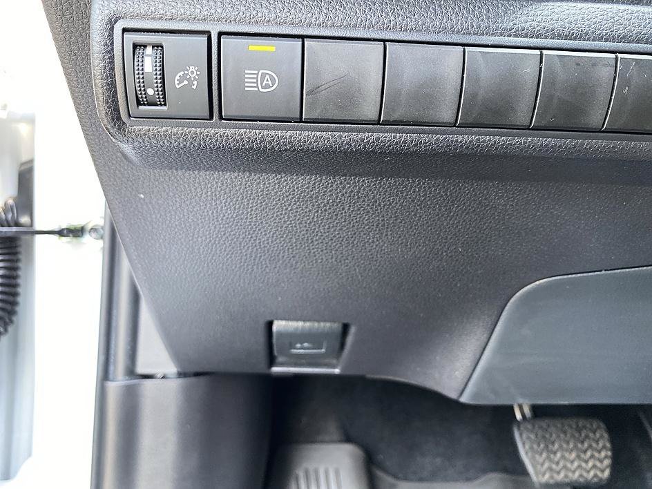 Used 2025 Ice Toyota SE image 23