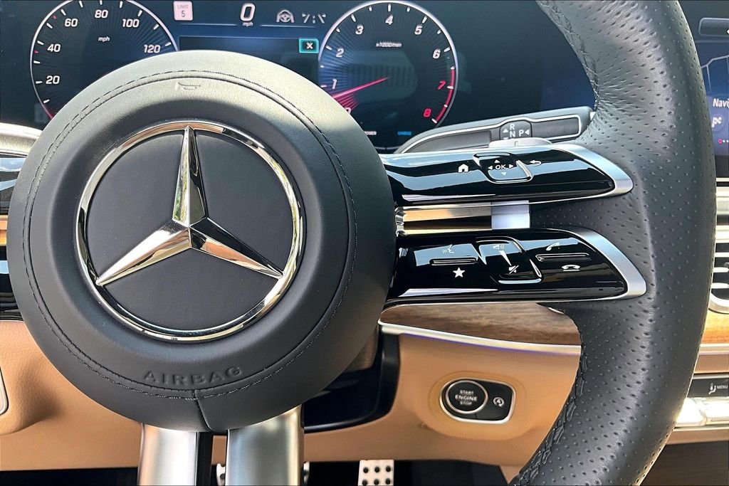 Certified Used 2026 Green Mercedes-Benz GLS 580 image 21