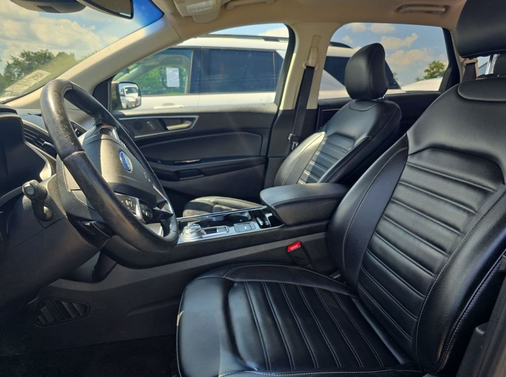 Used 2019 Stone Gray Metallic Ford SEL image 8