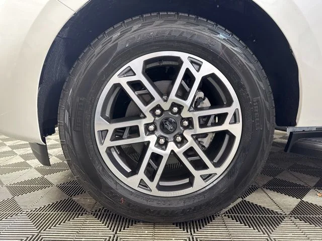 New 2026 Star White Metallic Tri-Coat Ford Active image 10