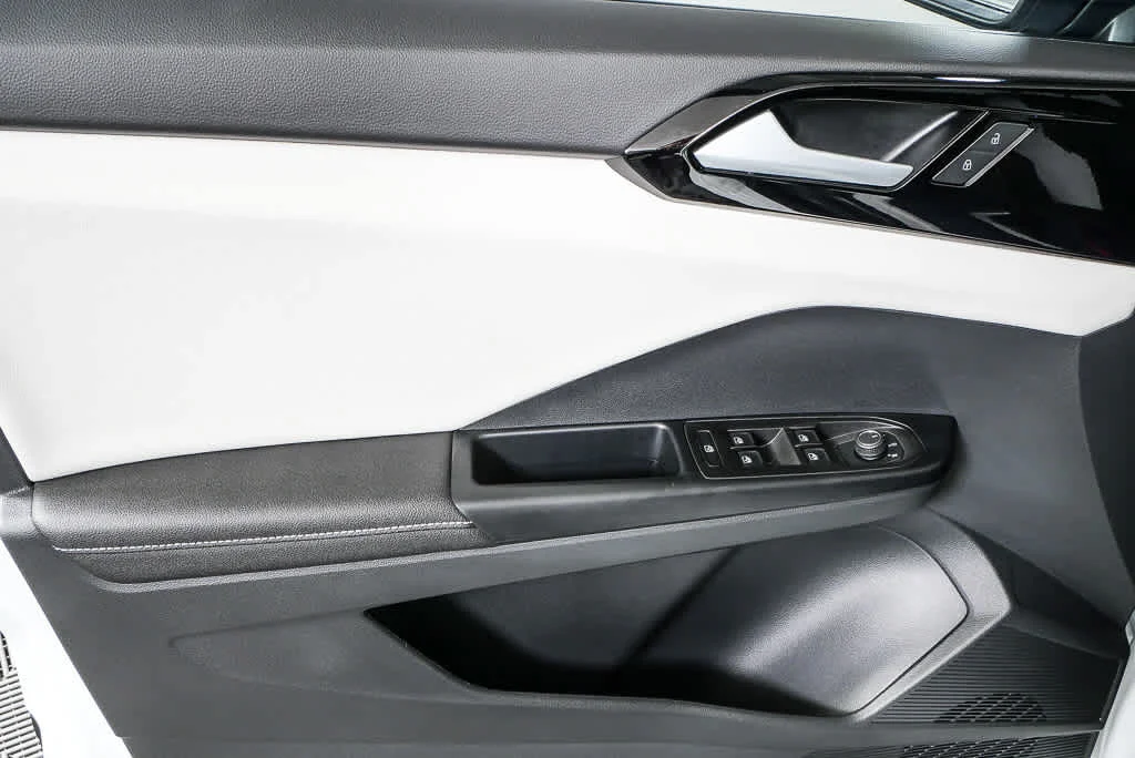 New 2026 Pure White Volkswagen S image 7