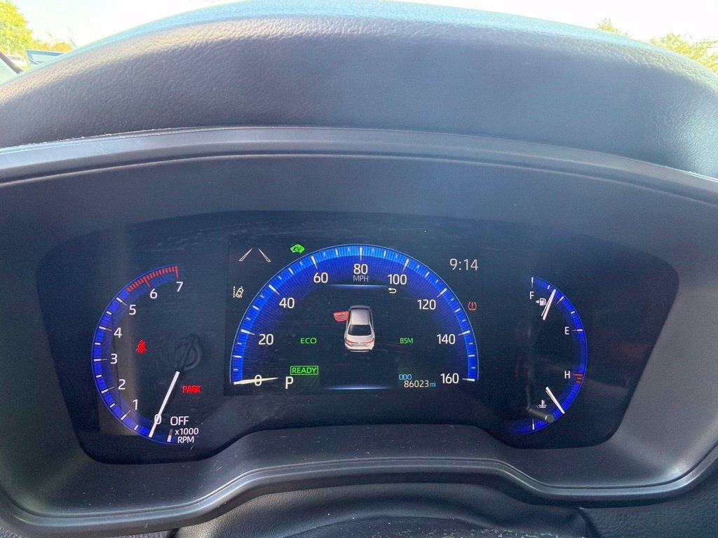 Used 2021 Blue Toyota LE image 3