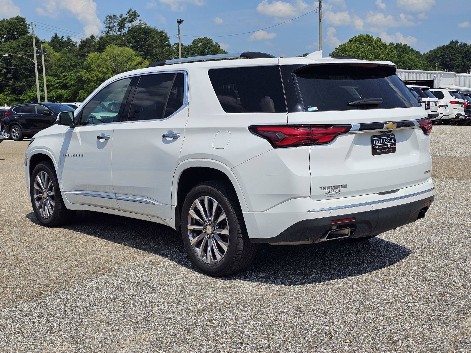 Used 2022 Summit White Chevrolet Premier image 13