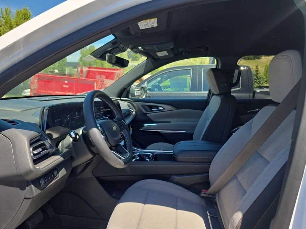 2026 Chevrolet Traverse LT - Photo 11