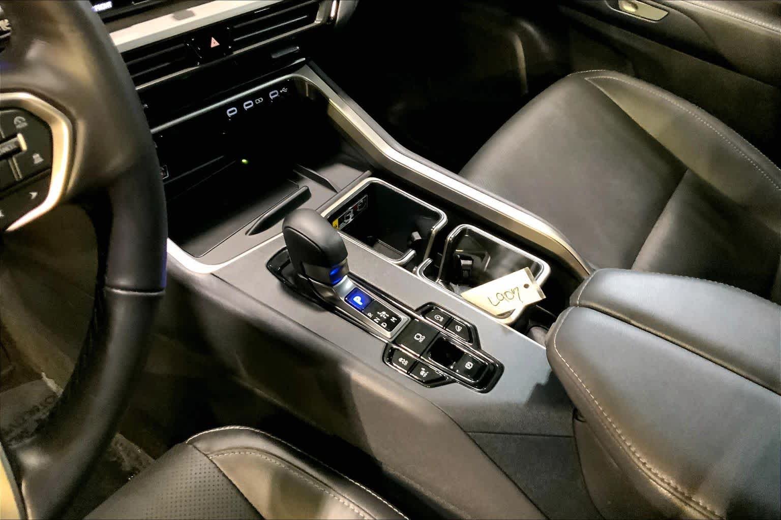 Used 2025 Nightfall Mica Lexus Premium image 17