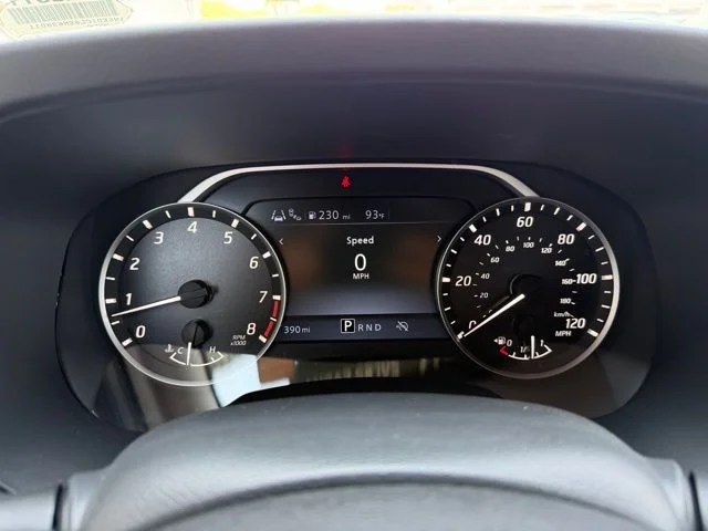 2025 Nissan Frontier SV - Photo 14