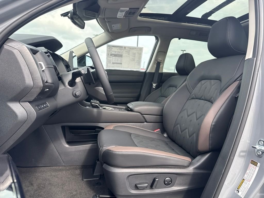 New 2026 Gray Nissan Platinum image 11