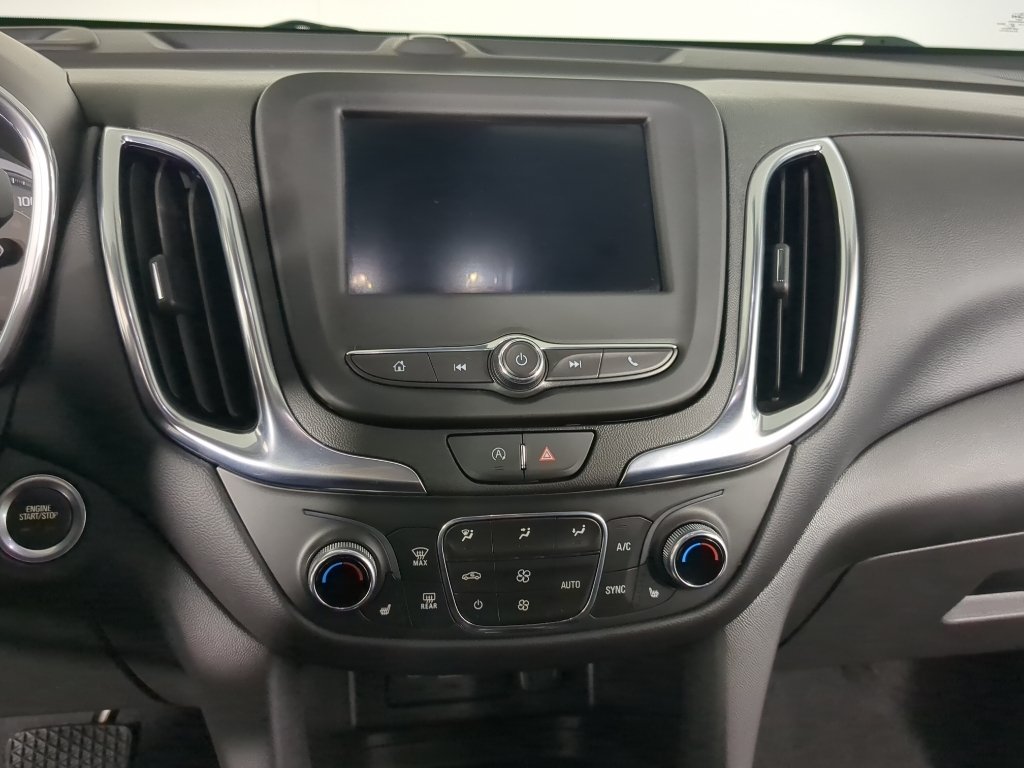 Used 2022 Silver Ice Metallic Chevrolet LT image 27