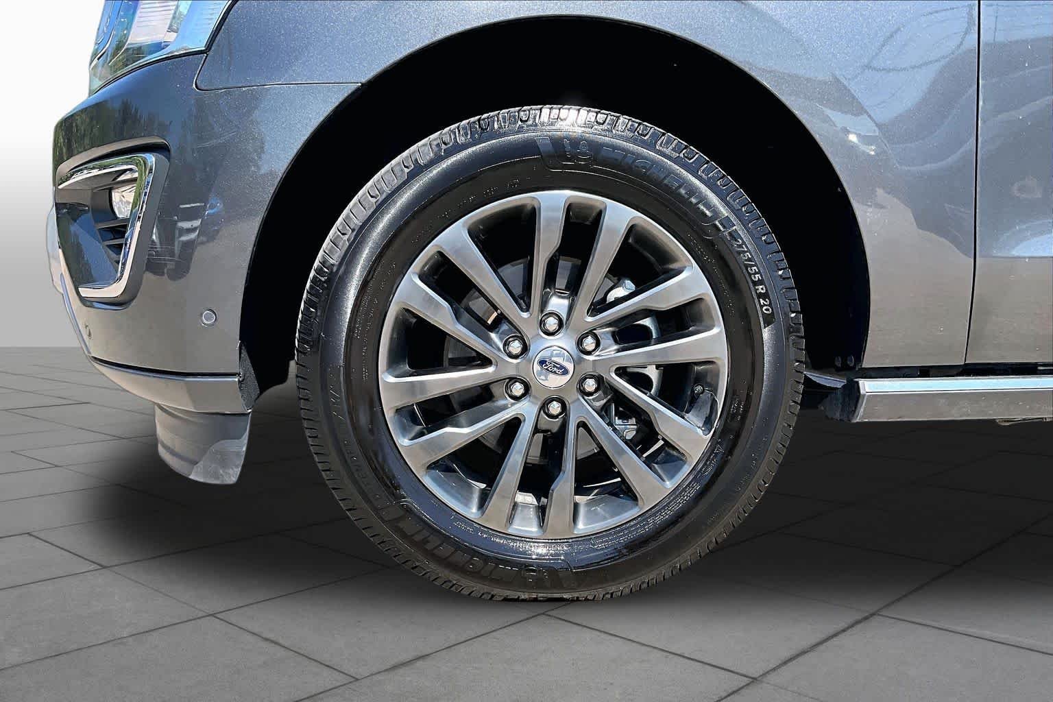 Used 2019 Magnetic Ford Limited image 11