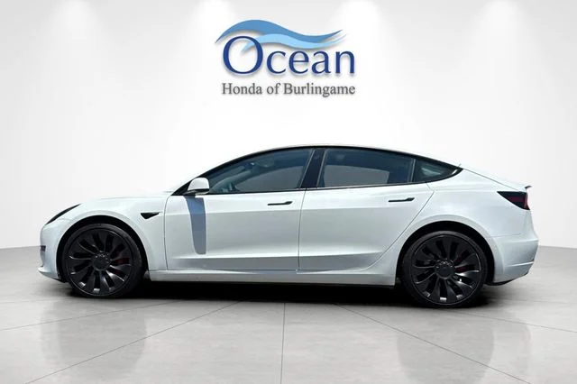 Used 2022  Tesla Performance image 7