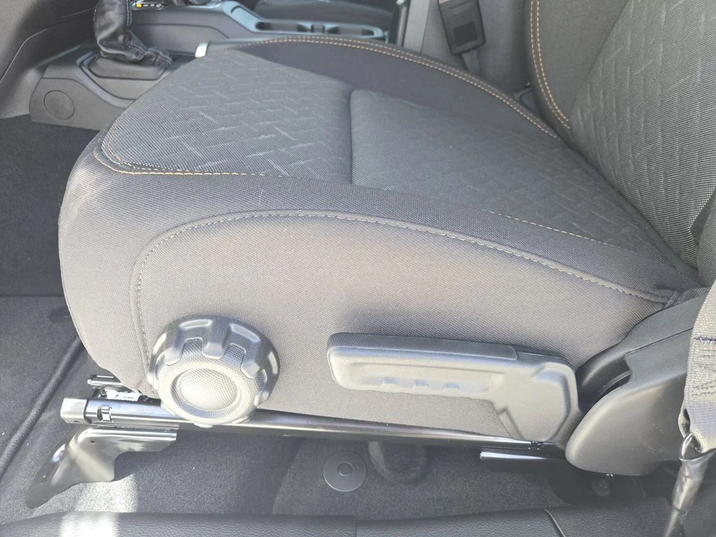 New 2026 Bright White Clearcoat Jeep Mojave image 19
