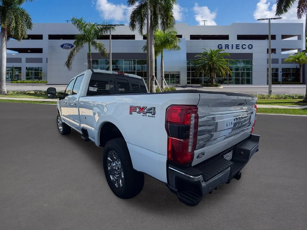 New 2027 Oxford White Ford F-250® King Ranch® image 4