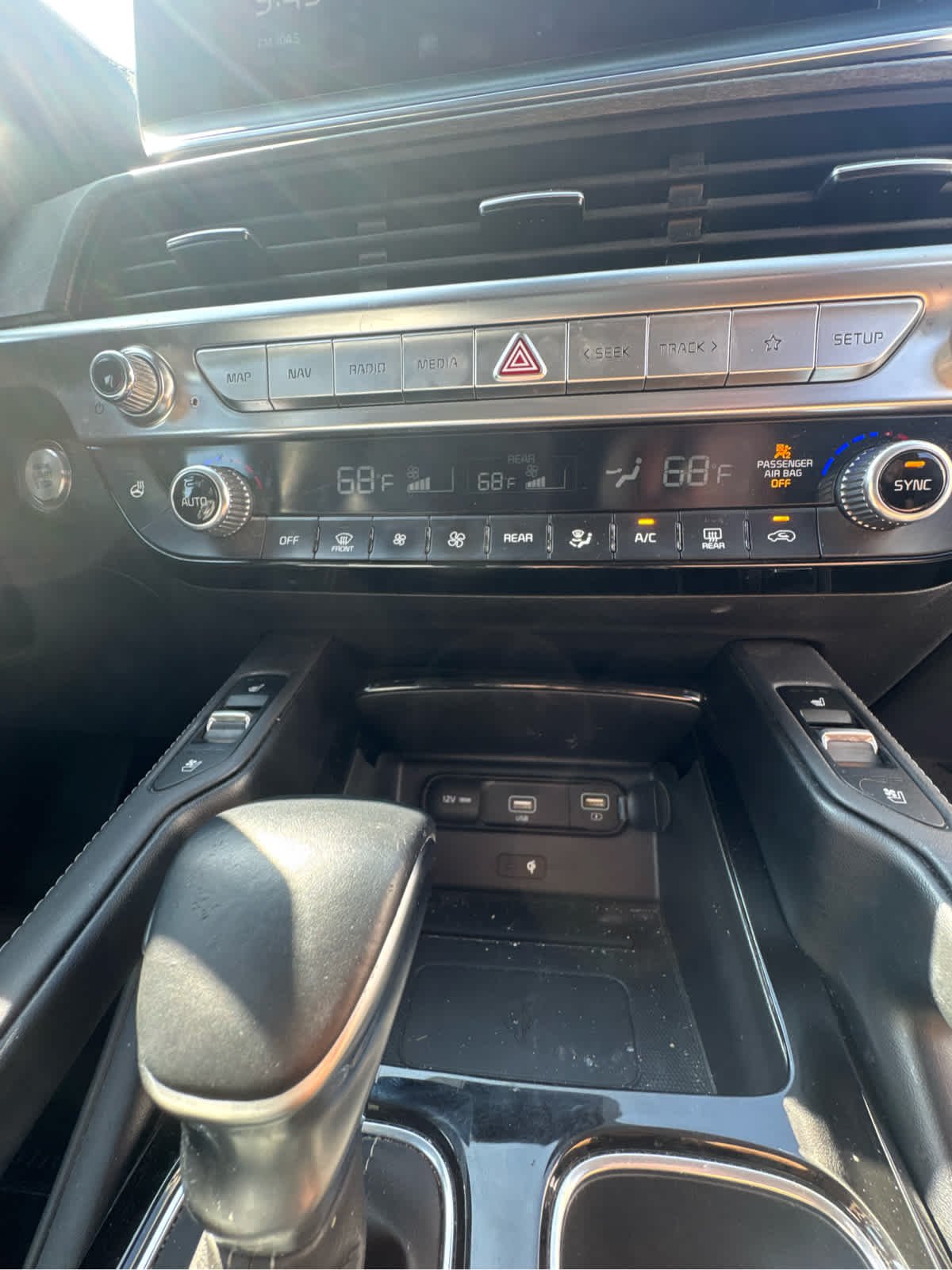 Used 2021 Wolf Gray Kia EX image 18