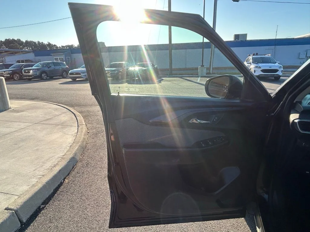 2023 Chevrolet TrailBlazer LS - Photo 16