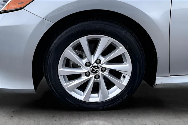 Used 2023 Silver Toyota LE image 29