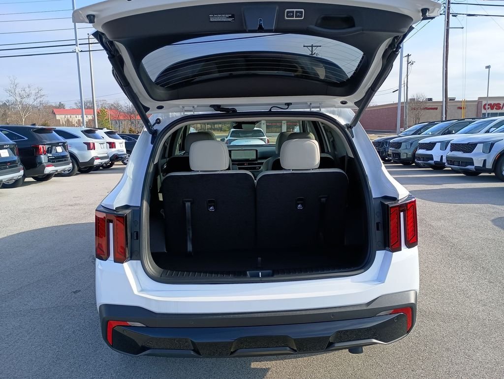 New 2026 Glacial White Pearl Kia X-Line EX AWD image 31