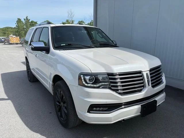 2016 Lincoln Navigator 4x4 Select's photo
