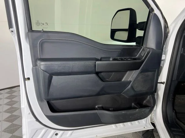 Used 2023 White Ford XLT image 15