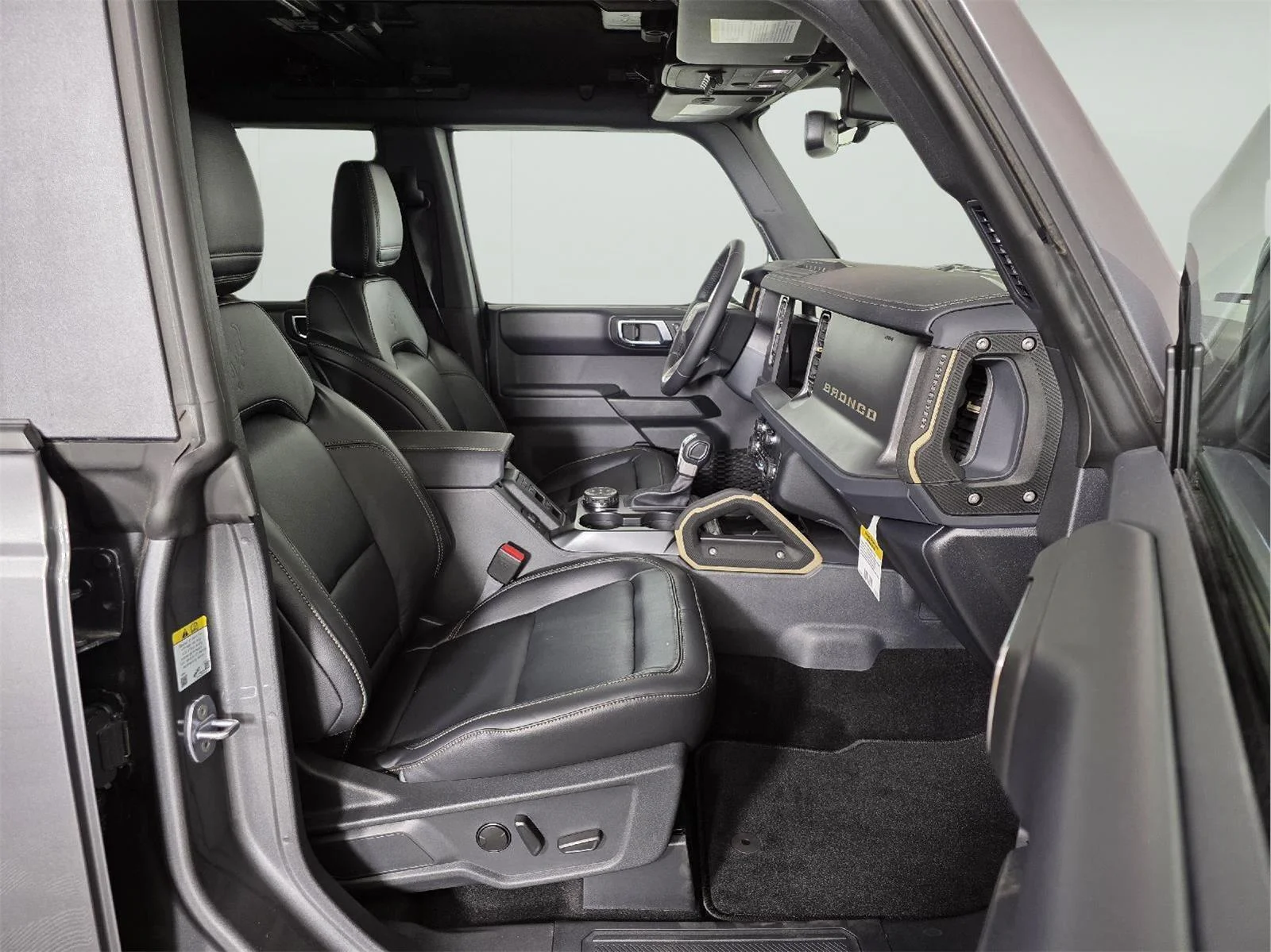 Used 2025 Carbonized Gray Metallic Ford Badlands image 23