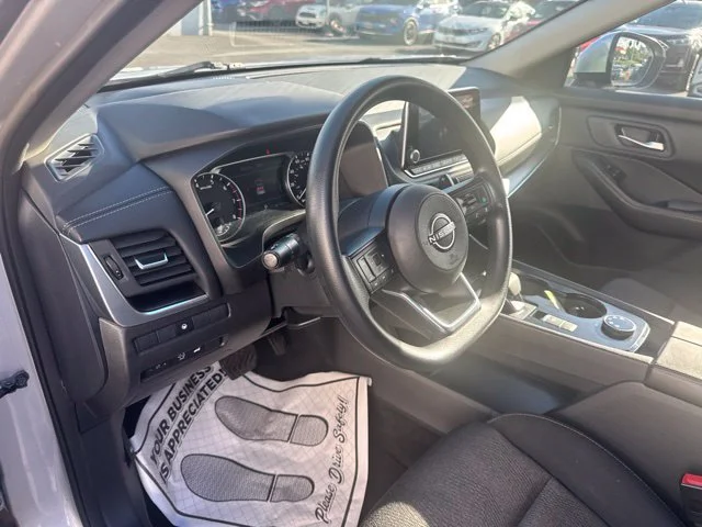 Used 2024 Silver Nissan SV image 18