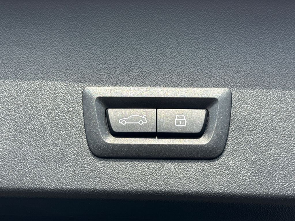 Used 2025 White BMW 30 xDrive image 12