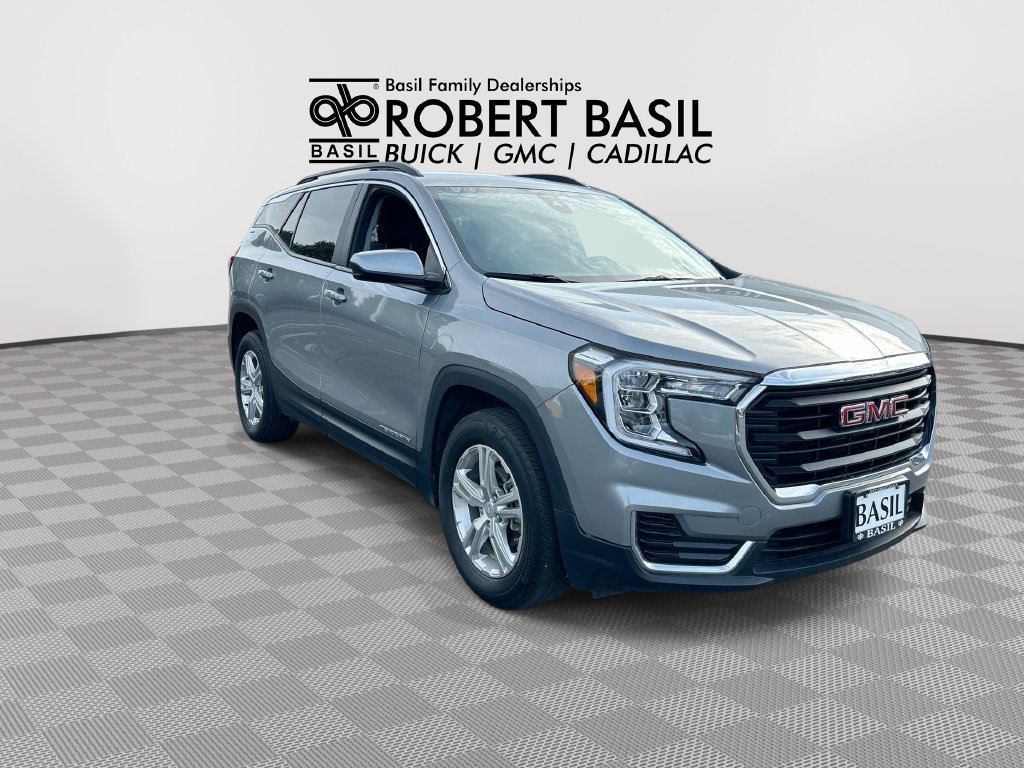 Used 2024 Gray GMC SLE image 2
