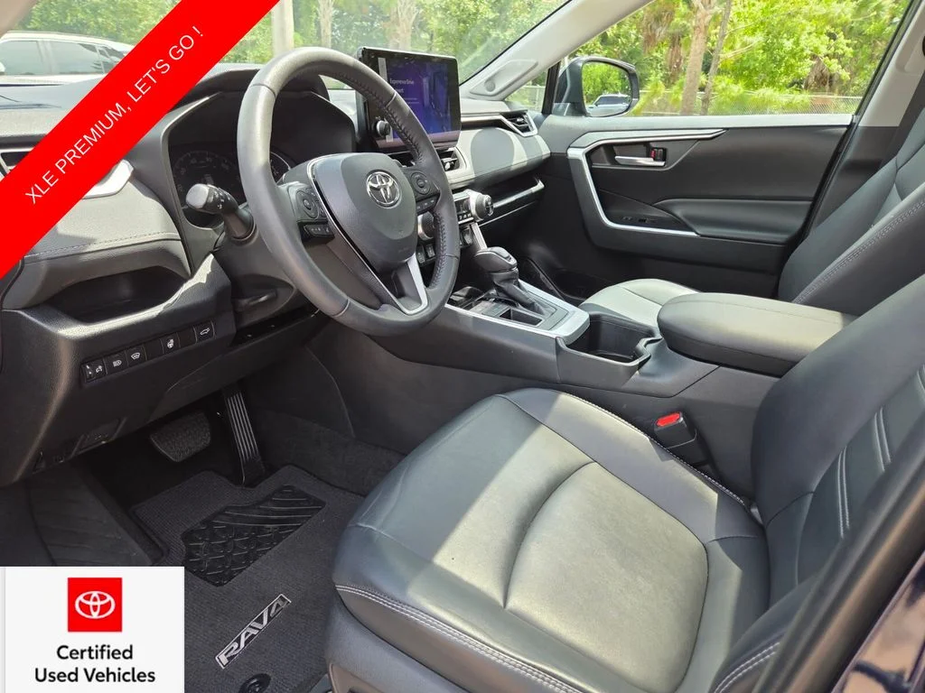 Certified Used 2023  Toyota XLE Premium image 26