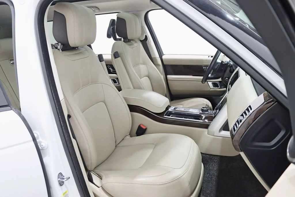 Used 2021 White Land Rover Westminster image 31