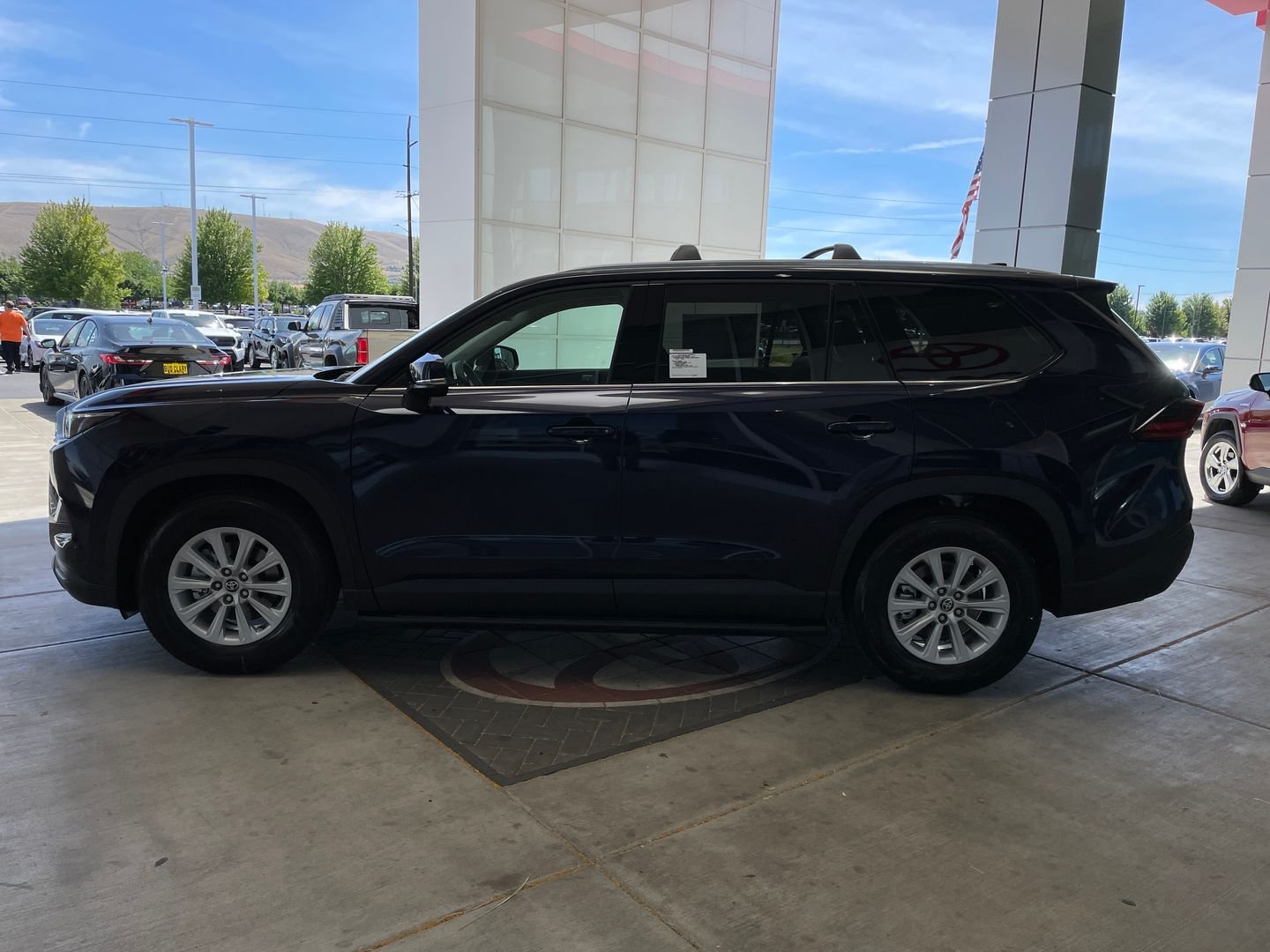 New 2026  Toyota XLE image 6
