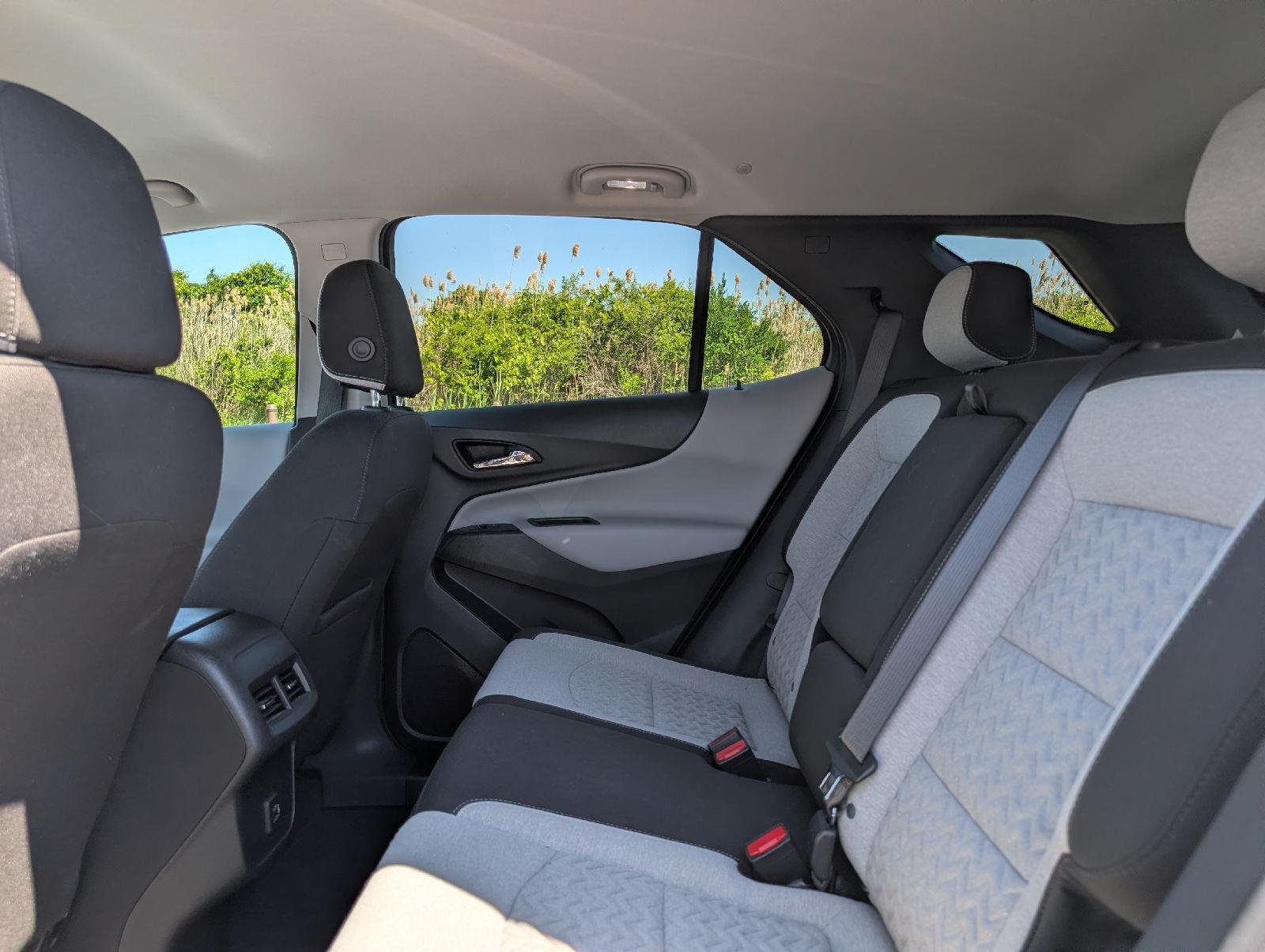 Used 2023 Summit White Chevrolet LS image 13
